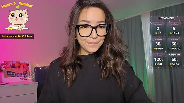 Snapshot of Oh_My_Dianee chatting on December 2024 08:20:01 AM Oh My Dianee online show from December 2024 08:20:01 AM