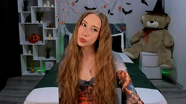AlexaHarmon online show from October 2025 06:35:02 AM