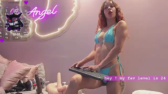 Ninna monroe  online show from February 2025 05:15:01 PM