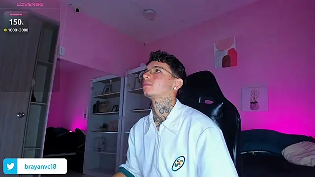 Ian Castillo  online show from October 2025 11:08:02 AM