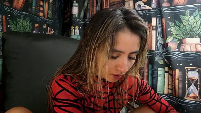 Snapshot of julietta___jackson chatting on February 2025 08:13:02 PM julietta jackson online show from February 2025 08:13:02 PM