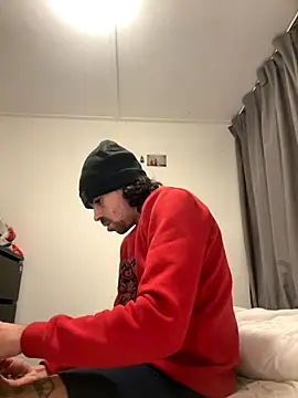 wolfwhite95 online show from October 2025 10:22:01 PM