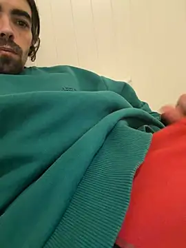 wolfwhite95 online show from February 2026 11:58:02 PM