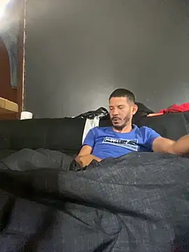 Snapshot of Chico_Bellaco chatting on October 2025 03:13:01 PM Chico Bellaco online show from October 2025 03:13:01 PM