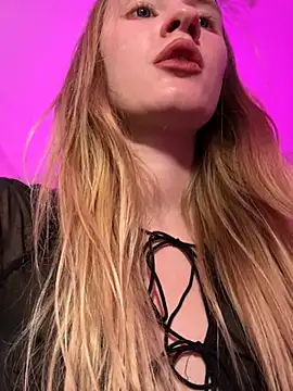 Snapshot of saint_cat25 chatting on November 2025 06:35:02 PM saint cat25 online show from November 2025 06:35:02 PM