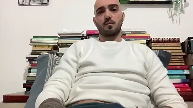 alessandromori91 online show from March 2026 10:20:01 PM