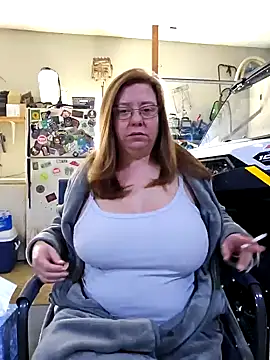 MsShelby40 online show from December 2024 03:39:01 PM