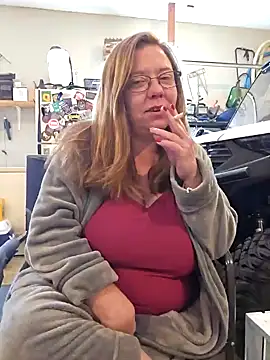 MsShelby40 online show from January 2025 03:22:01 PM