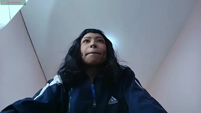 Snapshot of Violetta_Suky chatting on February 2025 12:36:01 PM Violetta Suky online show from February 2025 12:36:01 PM