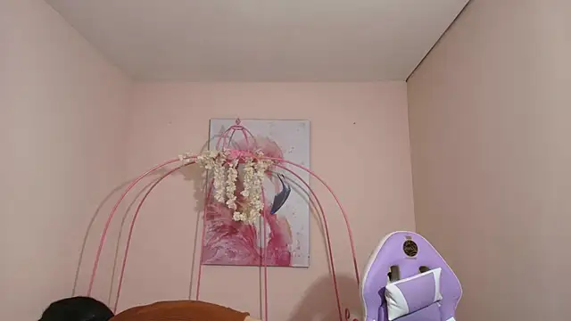 Snapshot of Violetta_Suky chatting on February 2025 01:47:02 PM Violetta Suky online show from February 2025 01:47:02 PM