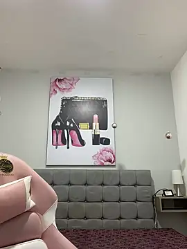 Violetta Suky online show from September 2025 01:27:01 PM