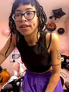 Violetta Suky online show from October 2025 01:18:01 PM