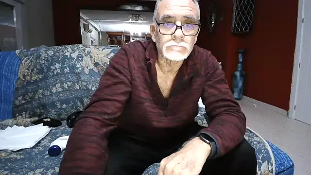 Snapshot of maduroguapo chatting on January 2025 10:06:01 PM maduroguapo online show from January 2025 10:06:01 PM