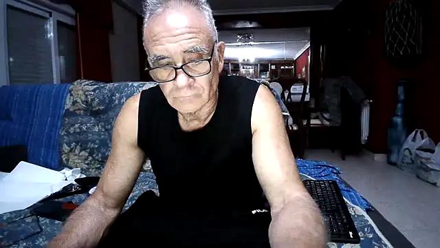 maduroguapo online show from April 2026 09:34:02 PM