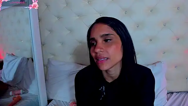 sophie pariss online show from January 2025 08:10:01 AM