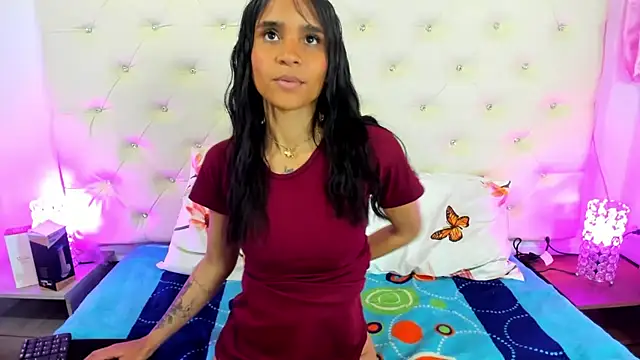 sophie pariss online show from February 2025 03:11:01 AM