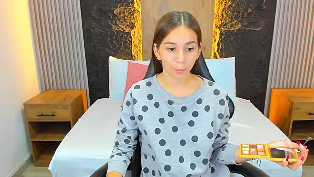 Snapshot of maroly_21 chatting on March 2025 01:30:02 AM maroly 21 online show from March 2025 01:30:02 AM