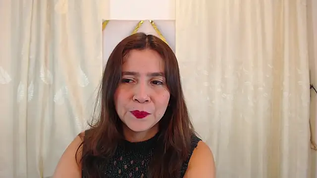 Snapshot of Heidy_Wells chatting on February 2025 11:52:01 AM Heidy Wells online show from February 2025 11:52:01 AM