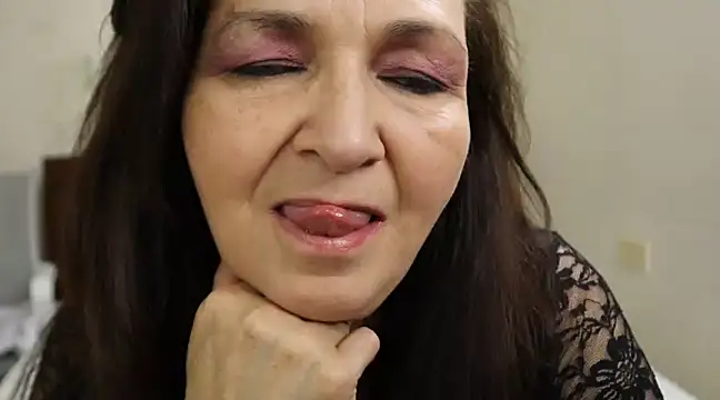 Snapshot of Bellaisa chatting on December 2024 02:48:02 AM Bellaisa online show from December 2024 02:48:02 AM