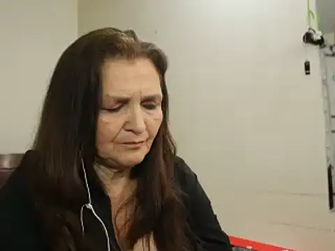 Snapshot of Bellaisa chatting on January 2025 04:02:01 AM Bellaisa online show from January 2025 04:02:01 AM