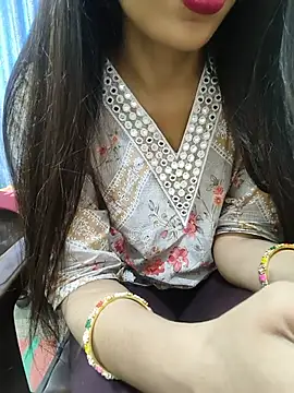Snapshot of priya_sharma02 chatting on May 2026 06:21:02 AM priya sharma02 online show from May 2026 06:21:02 AM