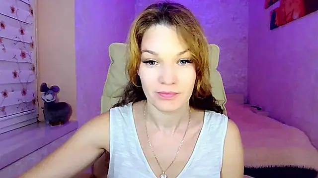 impossibleluna online show from October 2025 04:57:01 PM