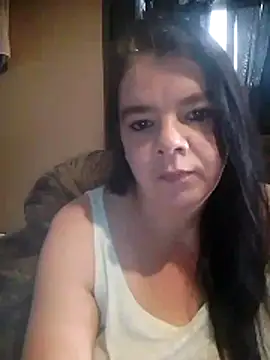 Hornyparratjie online show from April 2026 01:17:02 PM