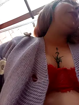 madelaine- online show from April 2026 08:42:01 PM