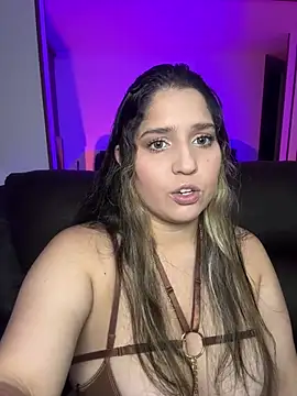 Snapshot of valentina_jonnes1 chatting on March 2025 04:35:02 AM valentina jonnes1 online show from March 2025 04:35:02 AM