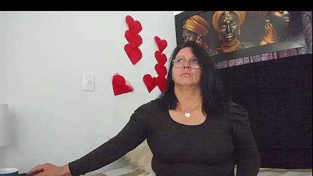 Evaaross 2345 online show from March 2025 01:49:02 PM