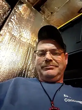 Snapshot of brasstiger chatting on March 2026 02:26:01 AM brasstiger online show from March 2026 02:26:01 AM