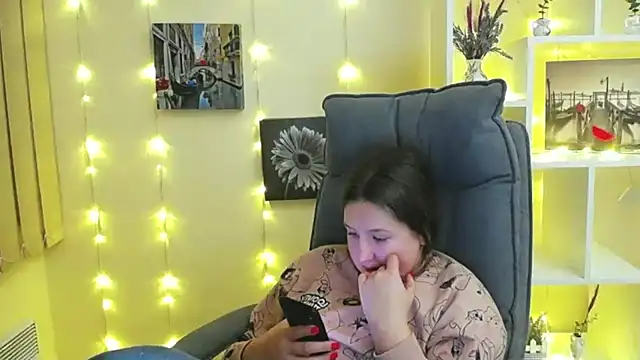 sofi smile online show from February 2025 09:26:02 PM