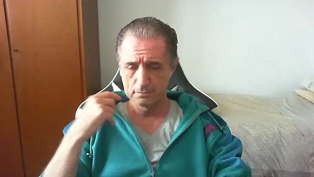 lliuk70mi online show from April 2026 01:04:01 PM
