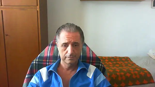 Snapshot of lliuk70mi chatting on May 2026 02:12:01 PM lliuk70mi online show from May 2026 02:12:01 PM