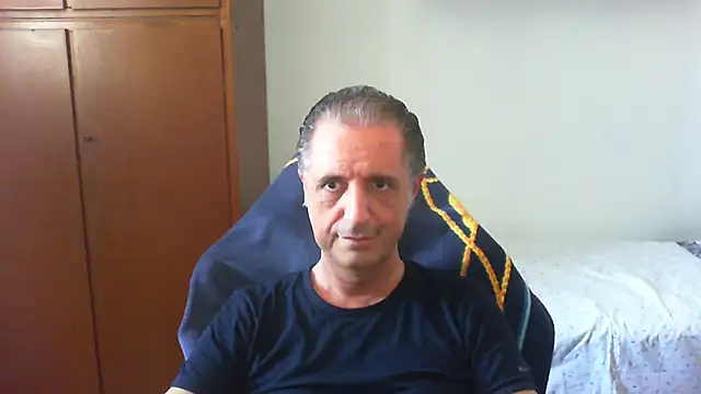 Snapshot of lliuk70mi chatting on May 2026 10:45:01 AM lliuk70mi online show from May 2026 10:45:01 AM