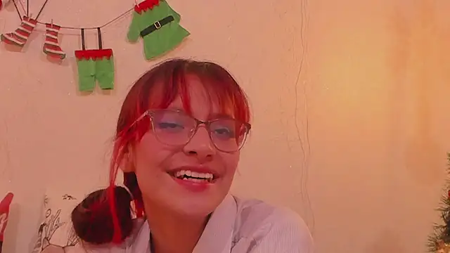 RedMeloddy online show from December 2024 10:47:02 PM