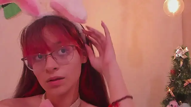 RedMeloddy online show from December 2024 08:04:01 PM