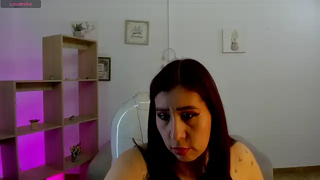 Alexx Scoot online show from January 2025 07:48:01 PM