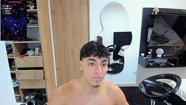 Cristhian Evans online show from September 2025 01:03:01 PM