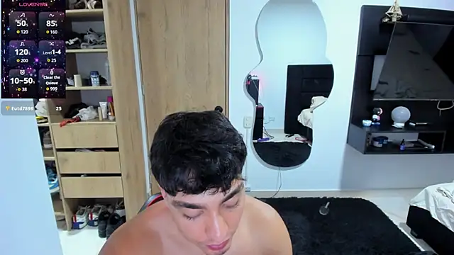 Cristhian Evans online show from September 2025 01:20:02 AM