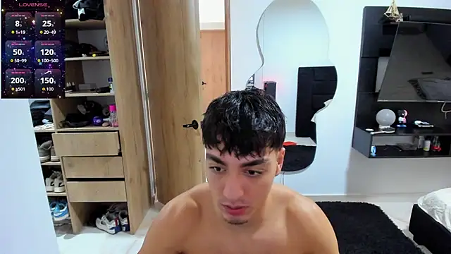 Cristhian Evans online show from November 2025 01:10:02 PM