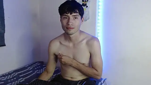 nolanjay  online show from February 2025 06:32:02 PM