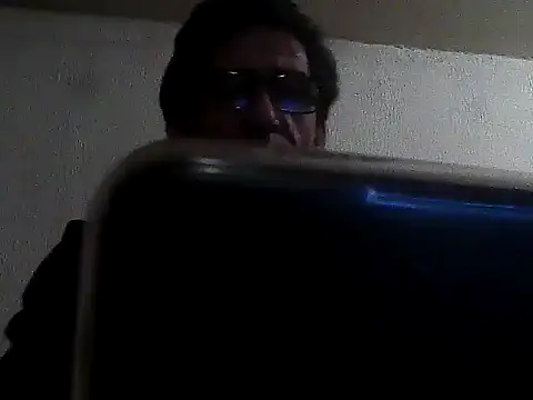 Snapshot of Zgodanilep chatting on February 2025 07:44:02 PM Zgodanilep online show from February 2025 07:44:02 PM