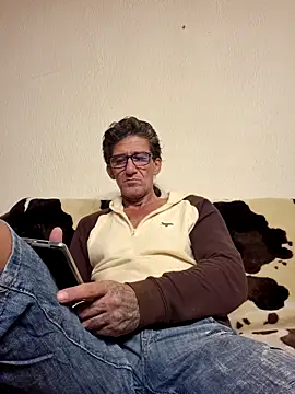 Snapshot of Zgodanilep chatting on October 2025 10:46:02 AM Zgodanilep online show from October 2025 10:46:02 AM