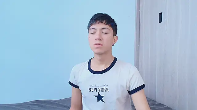 Justyn Ross online show from September 2025 05:38:01 PM