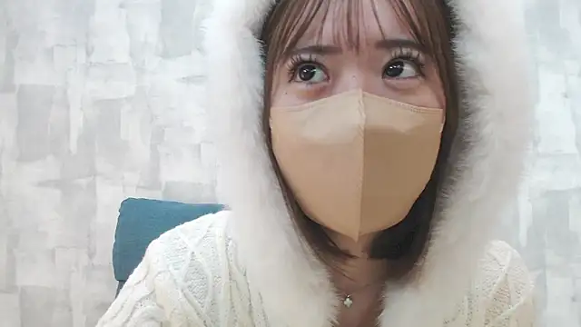 LOVE MOMO LOVE online show from January 2025 11:28:02 AM