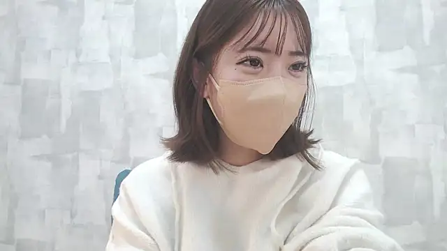 LOVE MOMO LOVE online show from January 2025 11:26:02 AM