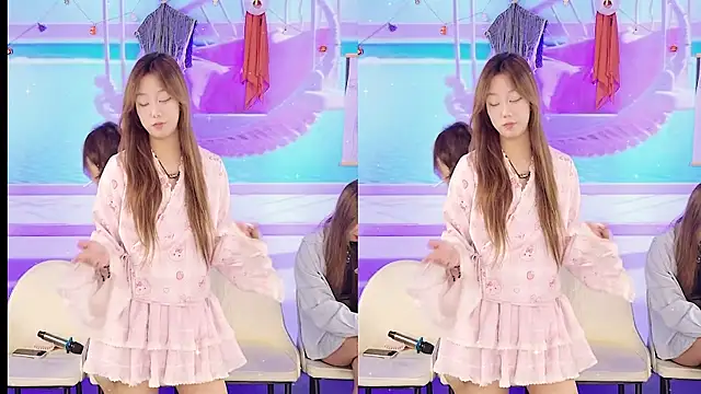 YIYI XIXI 18 online show from February 2025 10:34:01 AM