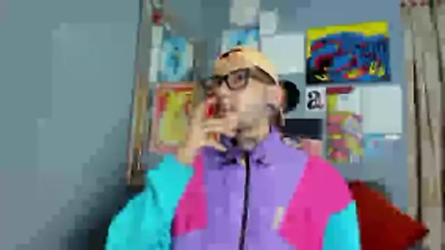 MurdockH online show from October 2025 04:48:01 AM