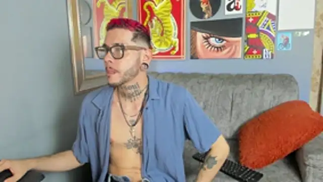 MurdockH online show from November 2025 05:40:02 AM